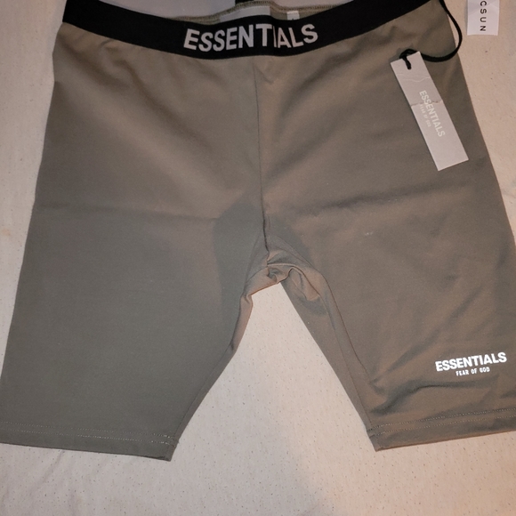 Essential fear of god biker shorts - Picture 5 of 5